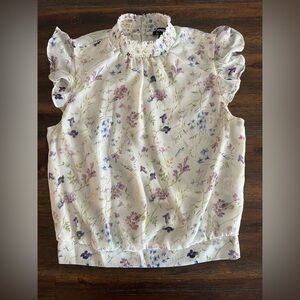 Express Floral Blouse with Ruffle Sleeves